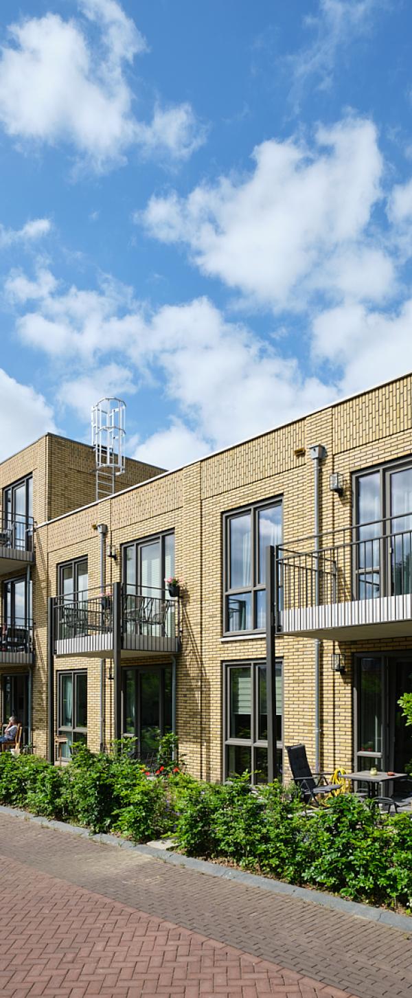 PLF86538-LR.jpg