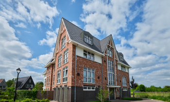 PLF86495-LR.jpg